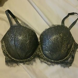 Victoria Secret bra 34DD